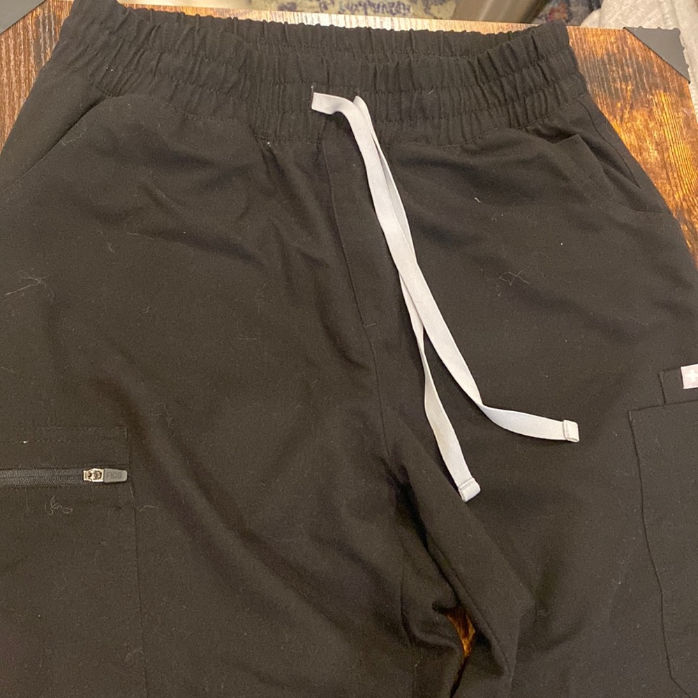 S/petite black figs pants **highwaisted** **moving/need gone- price is a STEAL**